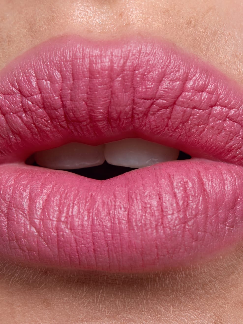 Lips with VARWE Cream Color 06